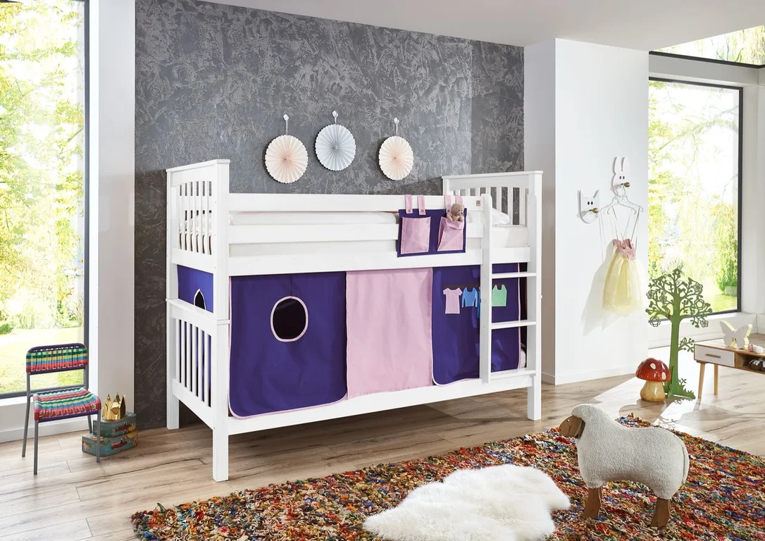 Etagenbett Kick Buche massiv weiß lackiert mit Textilset best. aus Vorhang und Tasche, Farbe Rosa/Violett-Kleider